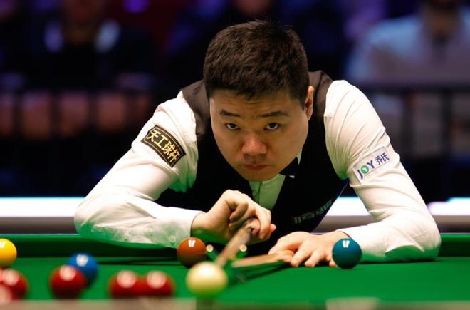 球先触地弹 球先触地弹